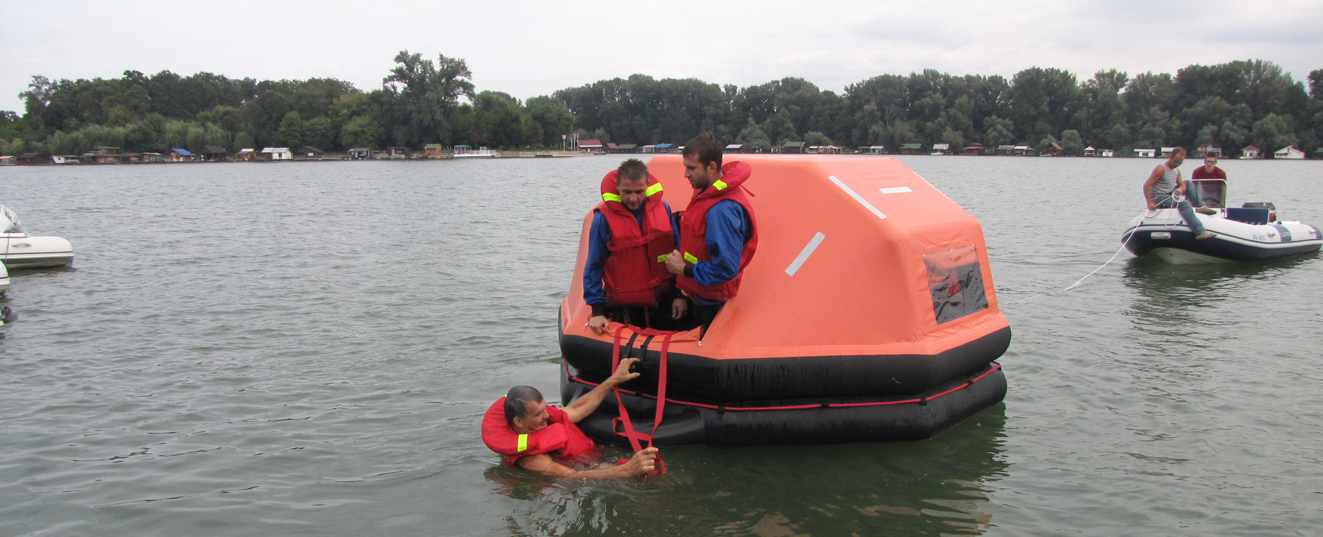 life-raft-slider-2